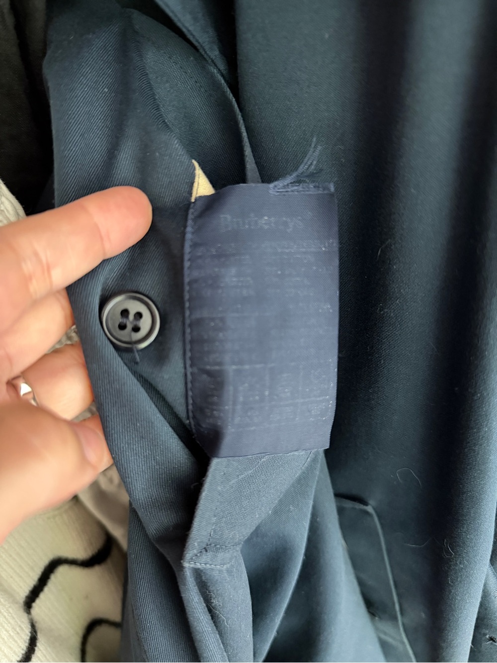 Vintage Burberry Navy Double-Breasted Trench Coat with Signature Check Lining - Picture 15 of 16